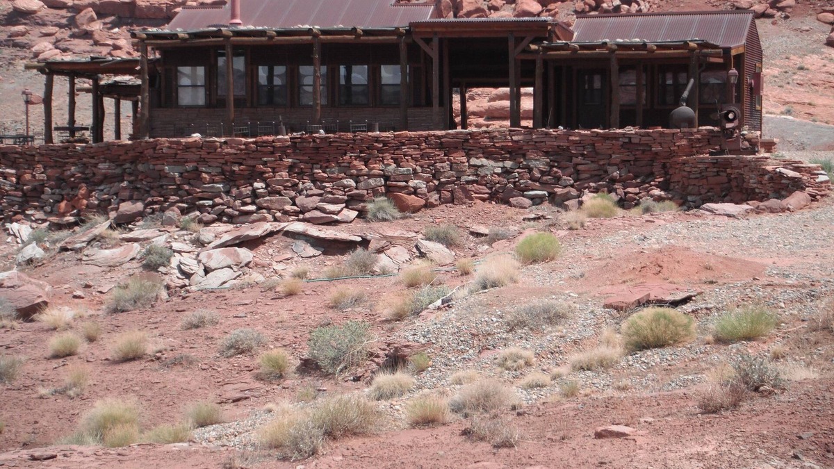 Moab House | Main House, disc golf, kayaks, ATV, wildlife, hiking, beach, pet friendly