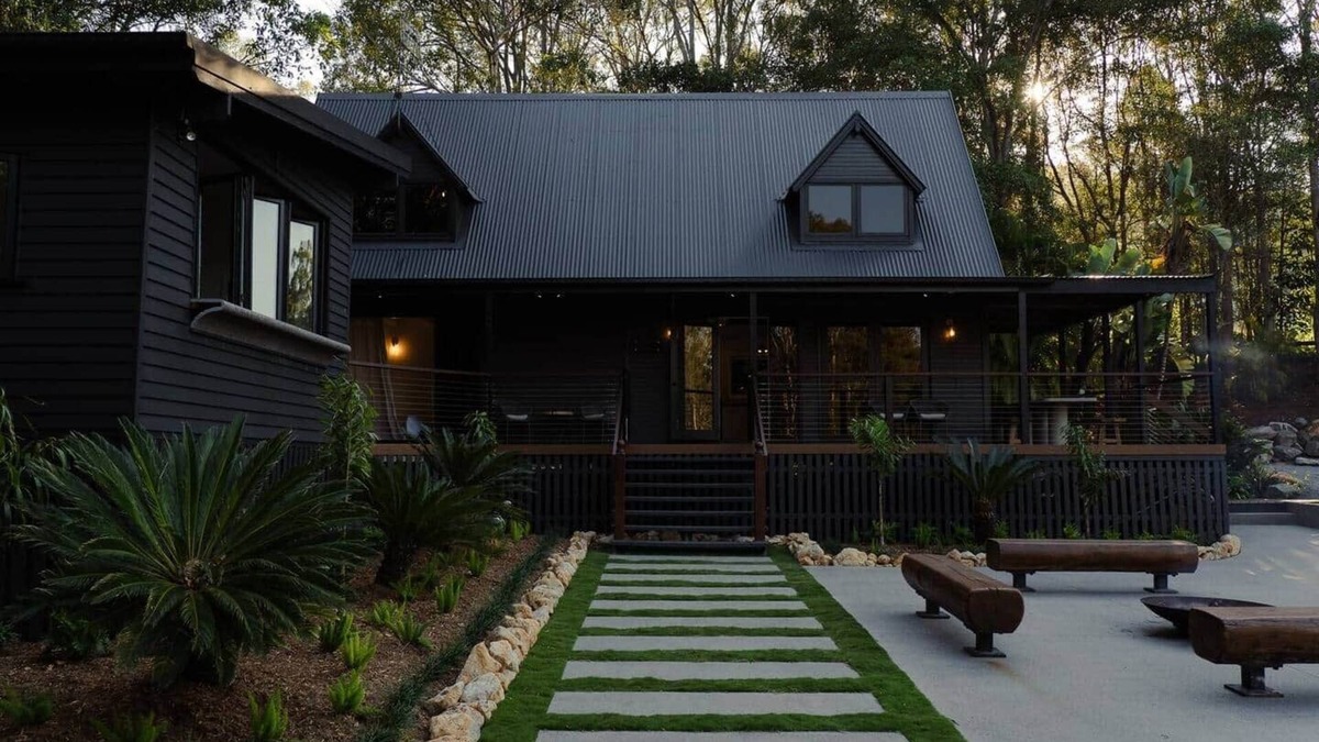 Valdora House | Main House & Games Room