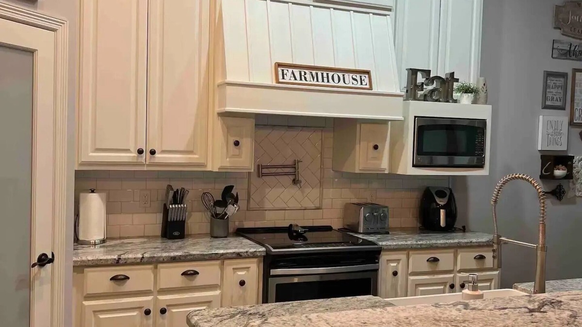 Edinburg House | Main House Listing 3BD/2BAnn