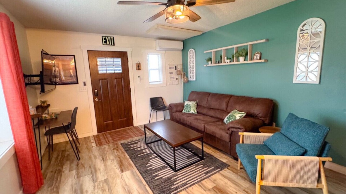 Spearfish Apartment | Main Level - King Beds - Patio - Laundry - Walk to downtown!