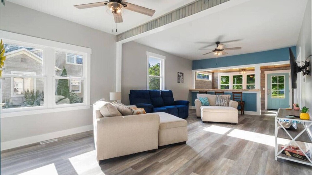 Port Sanilac House | Main Street Retreat! Hot Tub, Golf Cart, Ev Charge