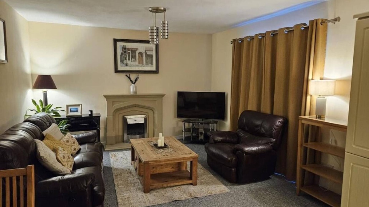 Swinford Apartment | Main Street Swinford!