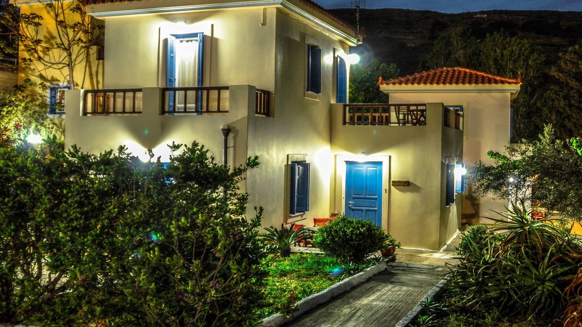 Andros House | Mainades Maisonettes. Splendid view. Green landscape. 2-floor houses.