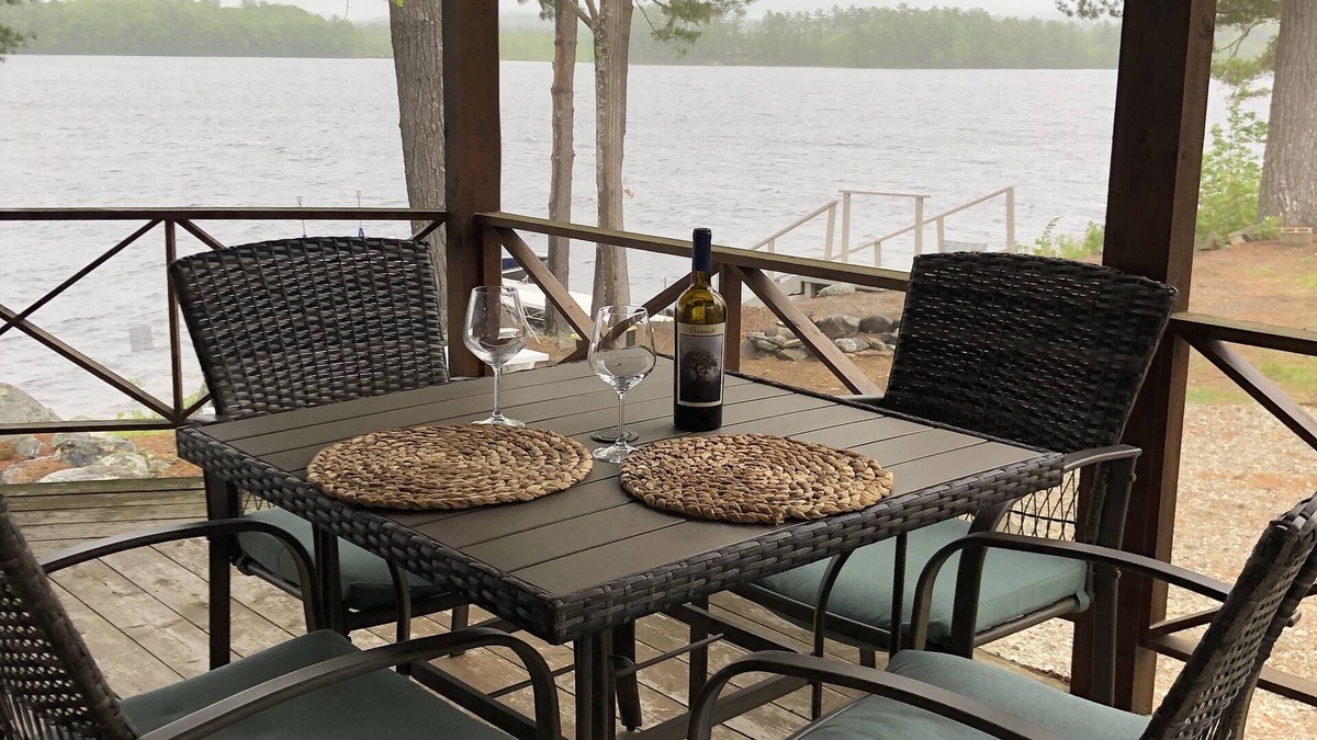 Eddington House | Maine Lakefront retreat on Chemo Pond. 1 hour to popular Acadia National Park.