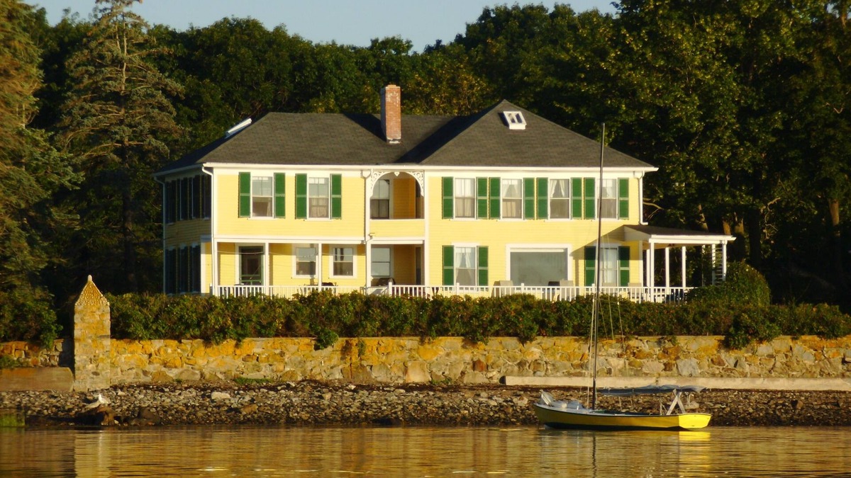 Cape Porpoise House | Maine Oceanfront 5 bedroom house in Kennebunkport. Tennis, golf, biking