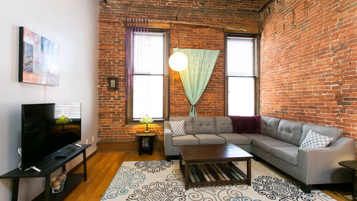 Stillwater Apartment | MainStreetLocation|GirlsNight|Families|Pets|FoodMusicShopArtExploreBikeFunPlay!