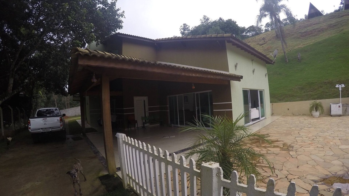 Terra Preta House | Mairiporã, high standard up to 61 people, heated pool, fireplace, 35 min from SP