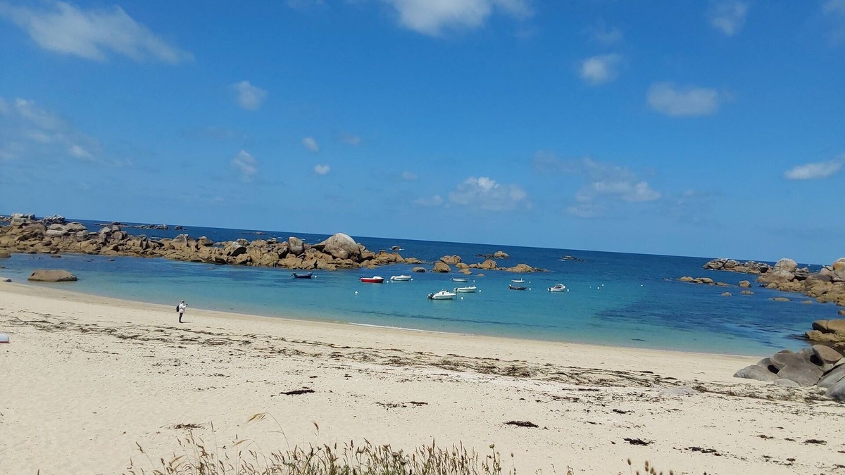 Plouneour-Brignogan-Plages Bed & Breakfast | Maison Plain Pied à 200m des Plages
