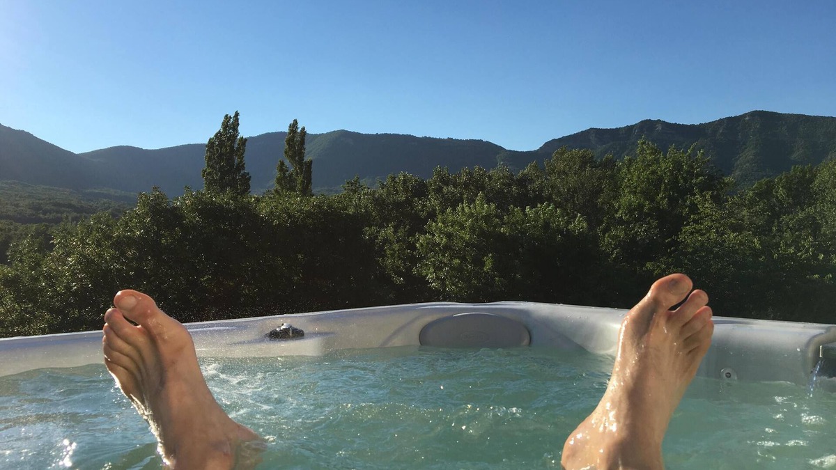 Roche-Saint-Secret House | Maison Drôme Provençale - SOUTH France/Jacuzzi/6-8 pers. HERE With Us .