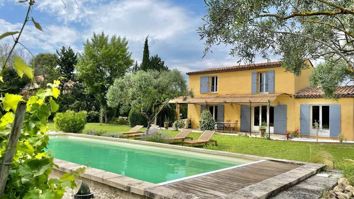 Ansouis Villa | Maison à 2 pas du Village D'ansouis à 30 Minutes D'aix-en-provence