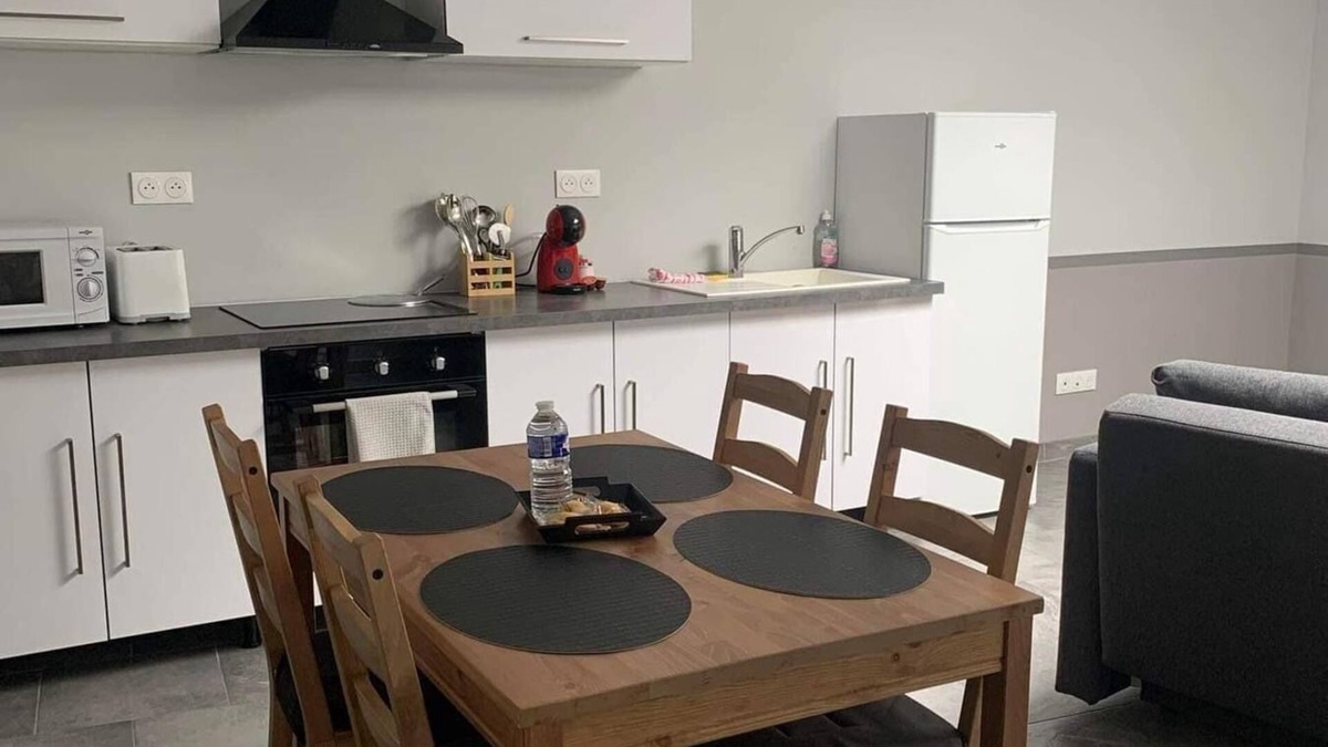 Henin-Beaumont House | Maison 1 Chambre 4 Couchages Tout Confort et Proche de Toutes Commodités