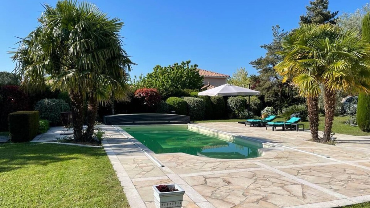 Lucenay House | Maison 6/10 Personnes Avec Piscine vue Golf