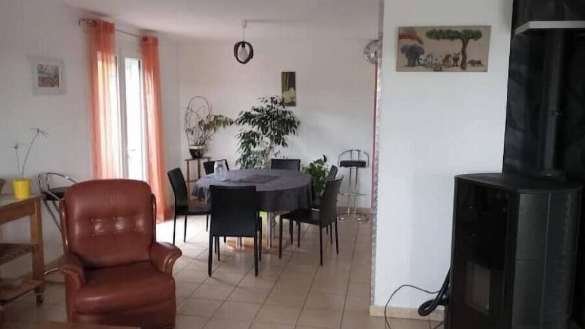 Billom House | Maison 6 Personnes Billom