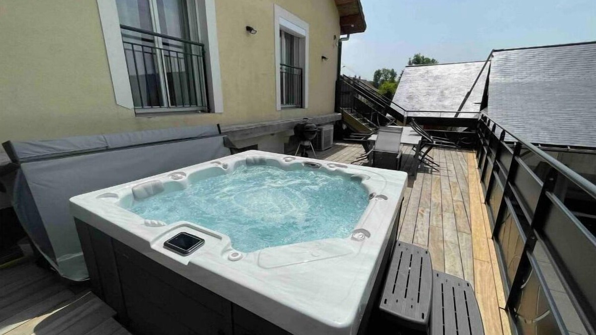 La Bauche House | Maison 8/12pers max Plus Deux Bébés,sauna spa 5 pl
