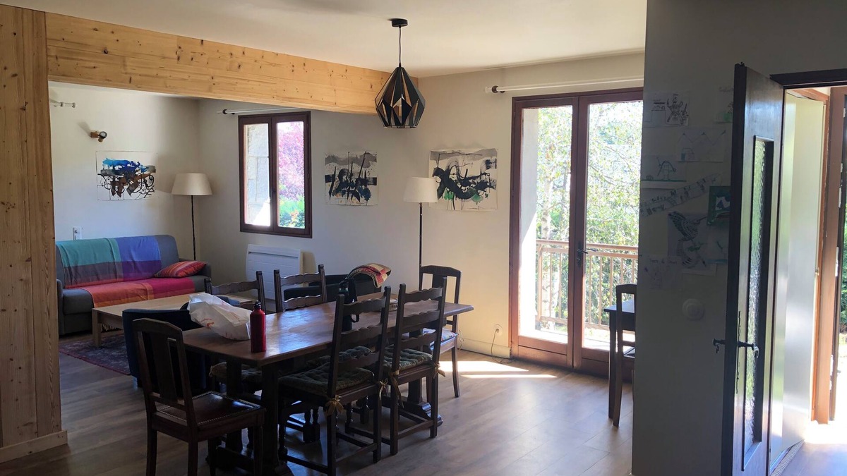 Dorres House | Maison à Dorres - Roman baths and hiking trails from the house.