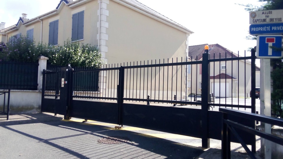 Crosne House | Maison a Louver Avec Jardin et Parking