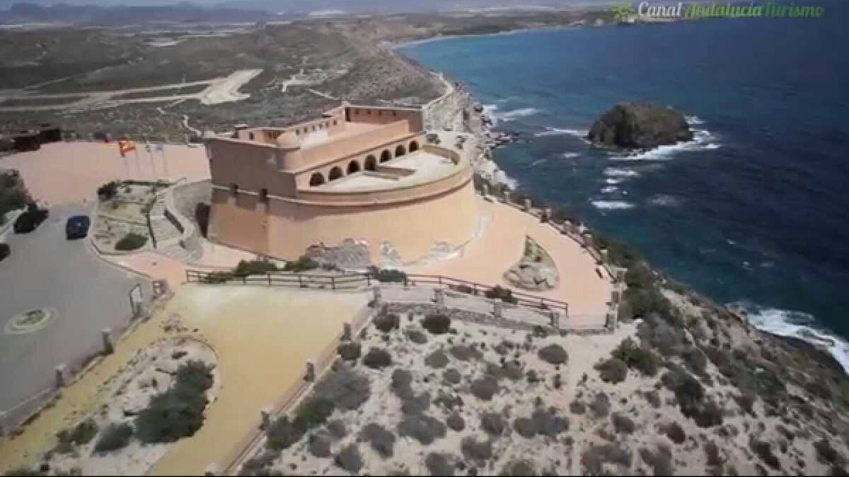 Pulpi House | Maison Aloe, Zone Tranquille et à 10 km. de la Geoda