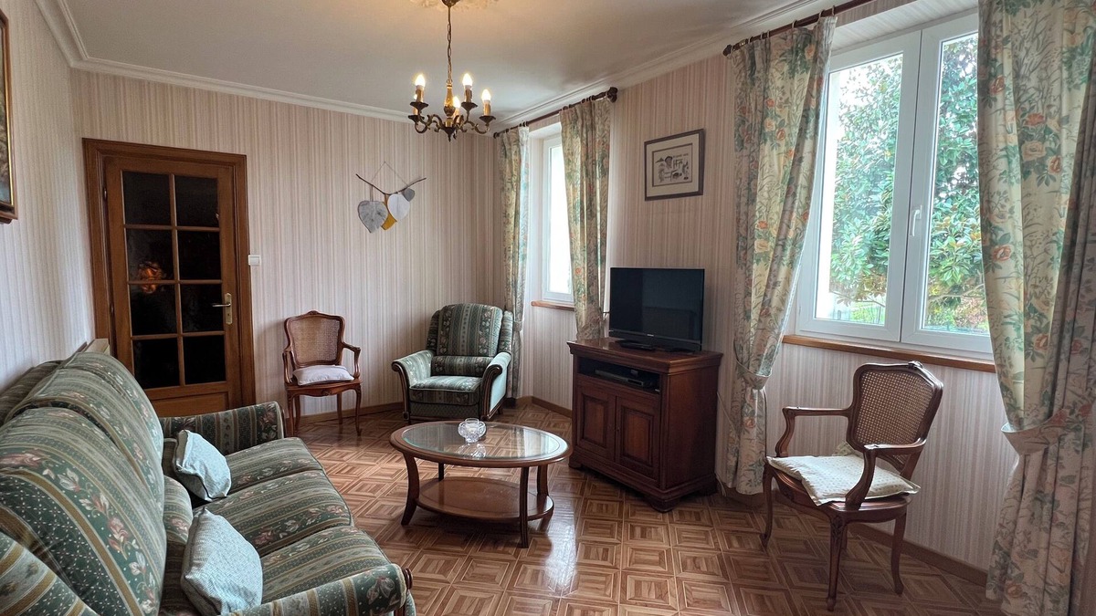 Cagnac-les-Mines House | Maison au Bord du lac