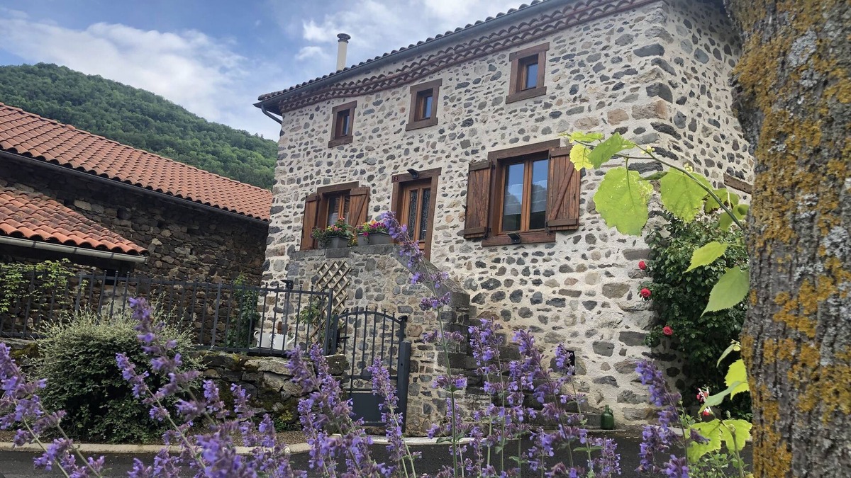 Molompize House | Maison au Cœur des Volcans Dauvergne, Pistes de ski à 30min