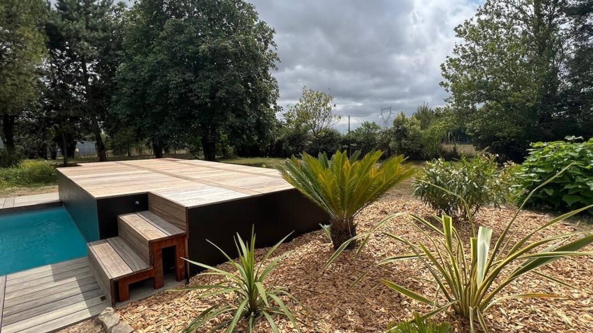 Vair-sur-Loire House | Maison au Calme Avec Piscine et Grand Jardin