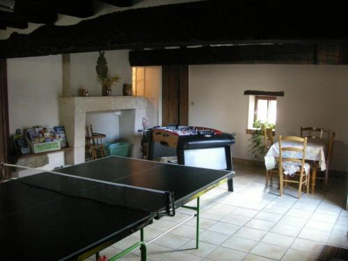 Gehee House | Maison Authentique en Berry avec Jeux, Jardin, à 30 min du Zoo de Beauval - FR-1-591-119