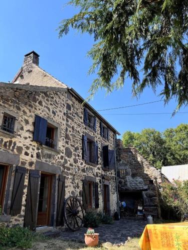 Dauzat-sur-Vodable House | Maison auvergnate