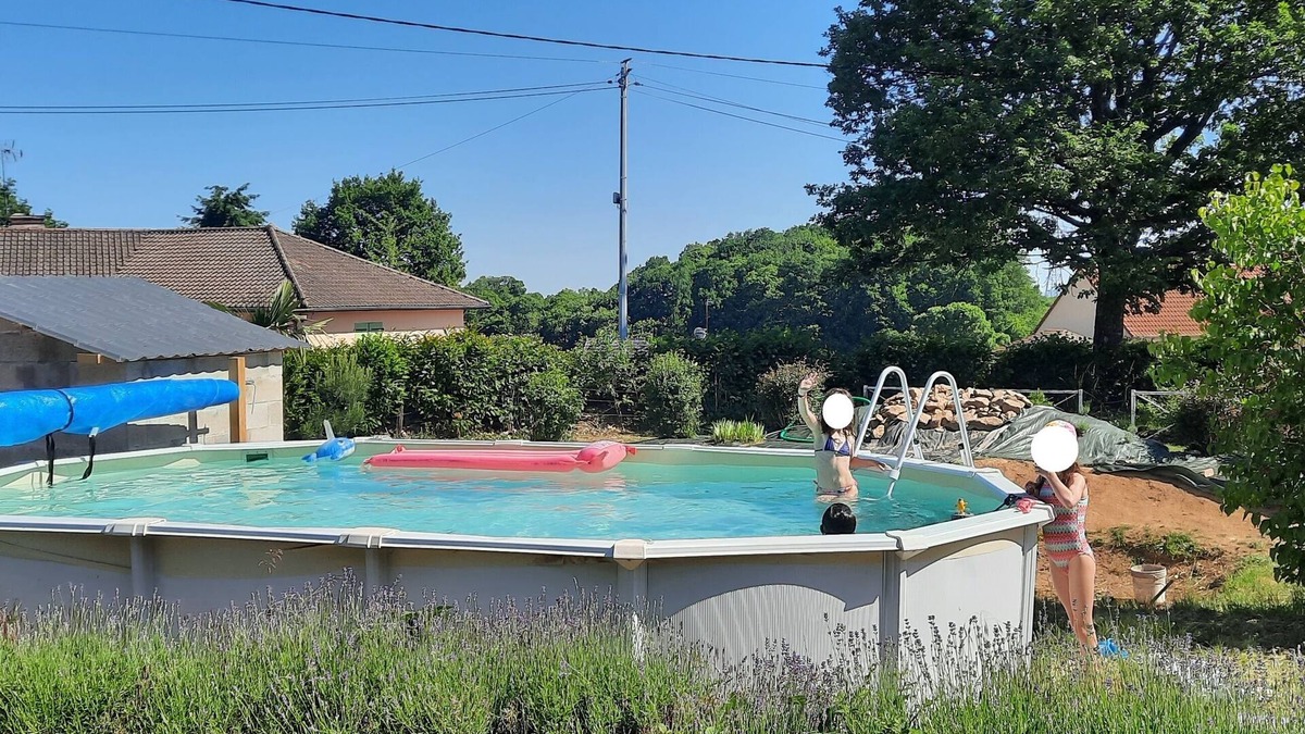 Saint-Sernin-du-Bois House | Maison Avec Piscine Jacuzzi Billard et bar Extérieur