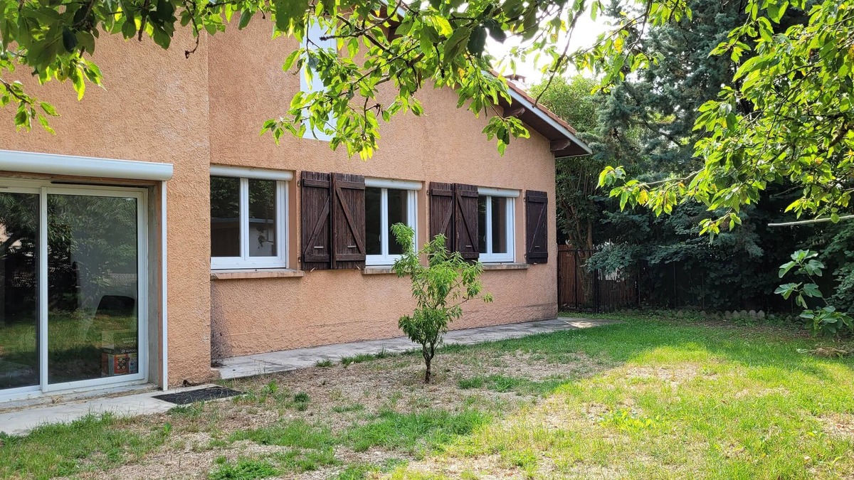 Grepiac Villa | Maison Avec Jardin Clôturé