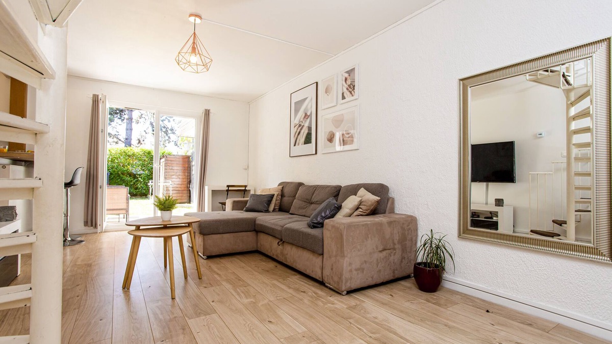 Fosses House | Maison Avec Parking Gratuit, Babyfoot & Jeux. Proche Parc Astérix et CDG !
