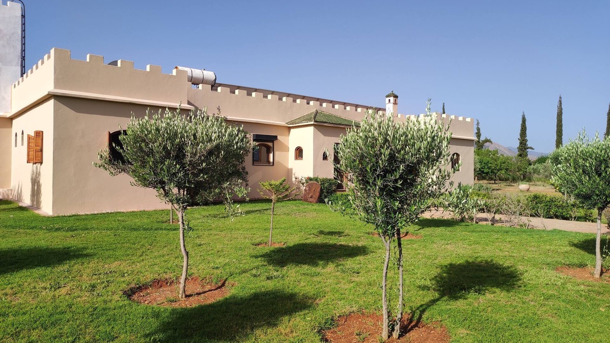 Amizmiz Villa | Maison Avec Piscine Privée, Jardin Arboré, Parking Clos à 2 kms D'amizmiz