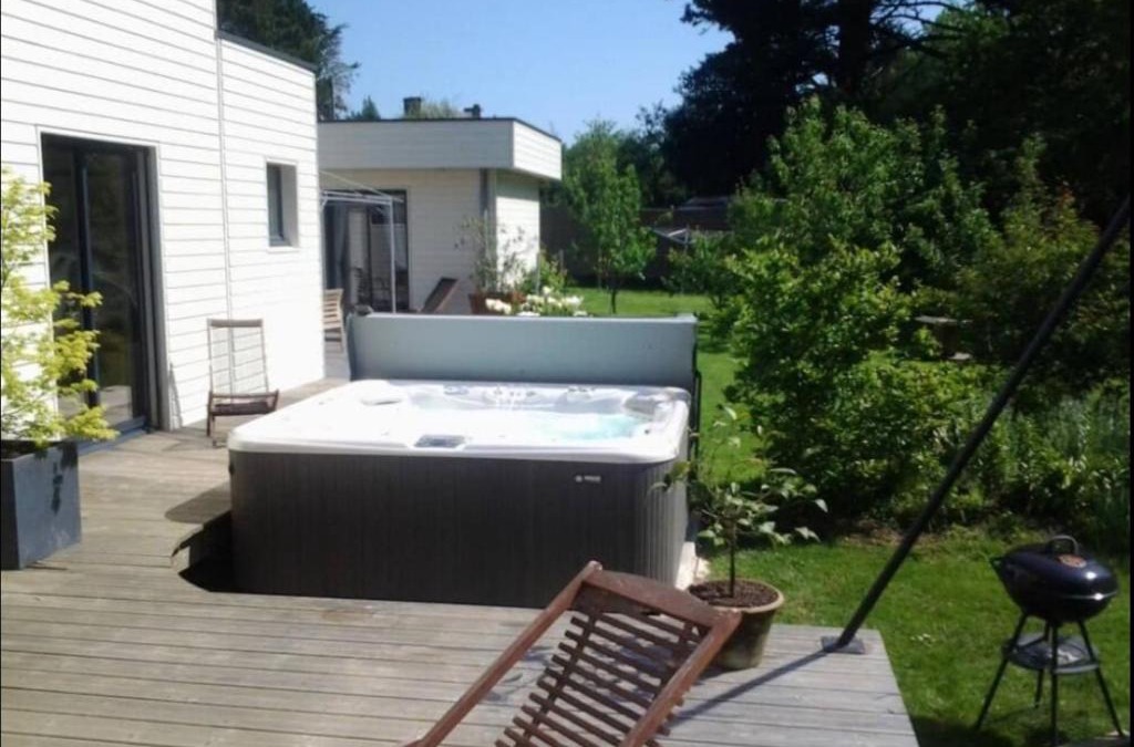 Logonna-Daoulas House | Maison avec Spa en bord de mer