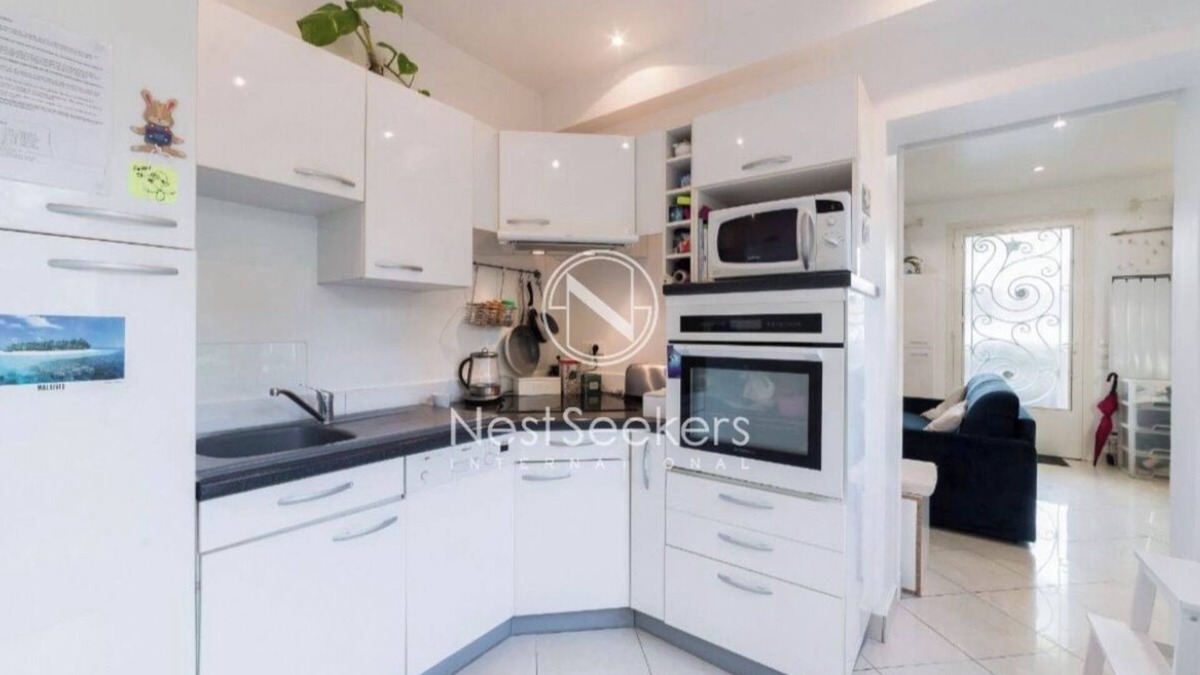 Joinville-le-Pont House | Maison Avec Terrasse à 2 Mins à Pied des Bords de Marne