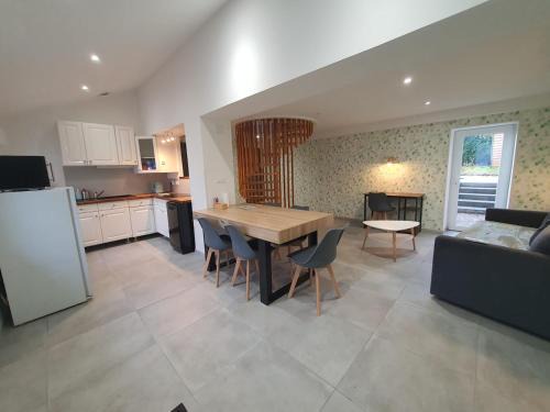 Hericourt House | Maison avec terrasse le tilleul