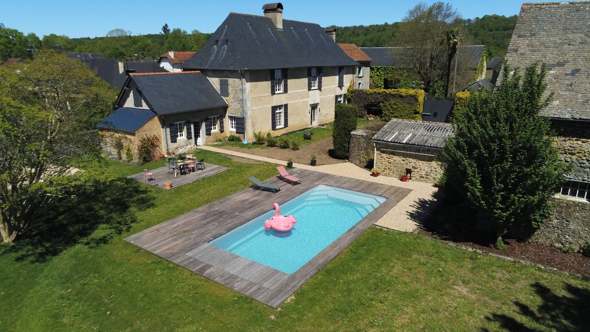 Livron House | Maison Béarnaise, Contemporaine Dhenri 4, Entre Campagne et Montagne