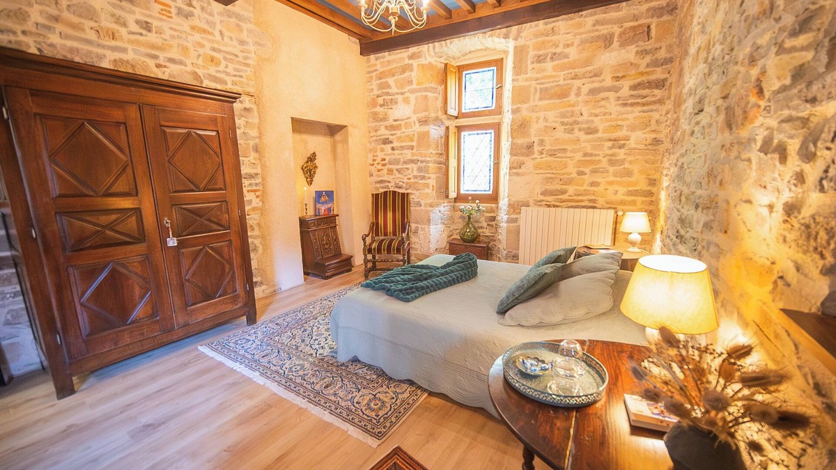 Cordes-sur-Ciel Bed & Breakfast | Maison Bakéa
