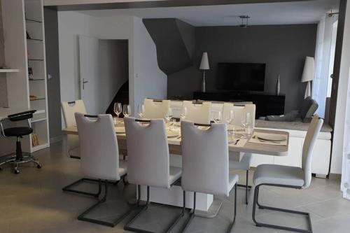 Ouzouer-le-Marche House | Maison "BIZY FAMILY"