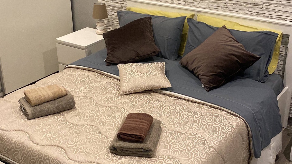Ficarazzi Apartment | MAISON BLANCHE IN THE CENTER OF THE VILLAGE