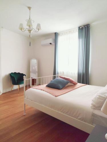Villafranca dʼAsti Apartment | Maison Bon Ton