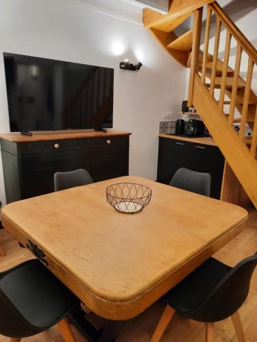 Cerizay Apartment | maison bonheur