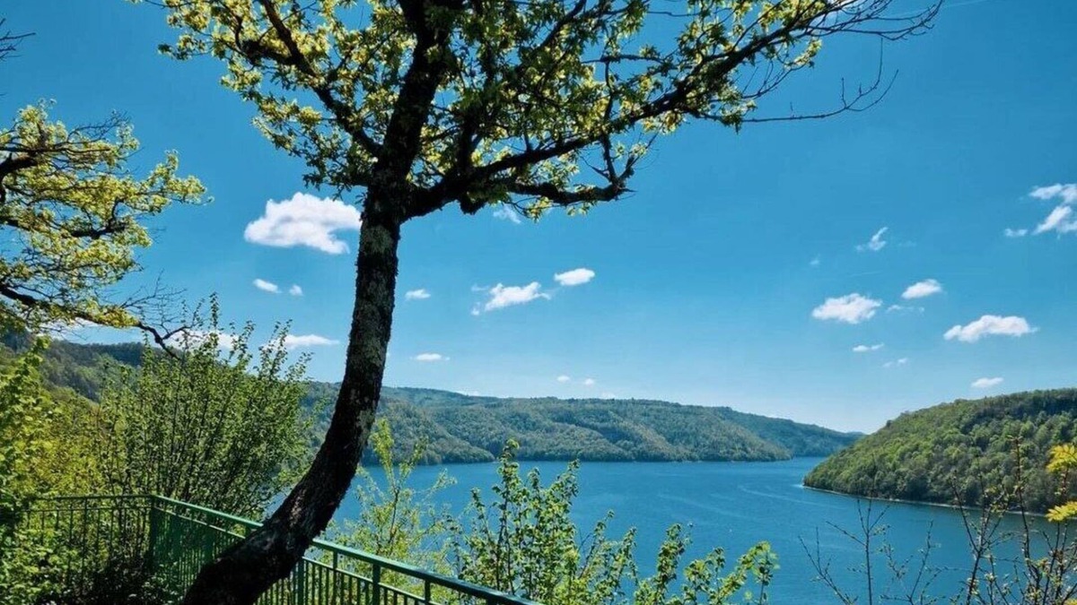 Maisod House | Maison Bord du lac de Vouglans Maisod Jura