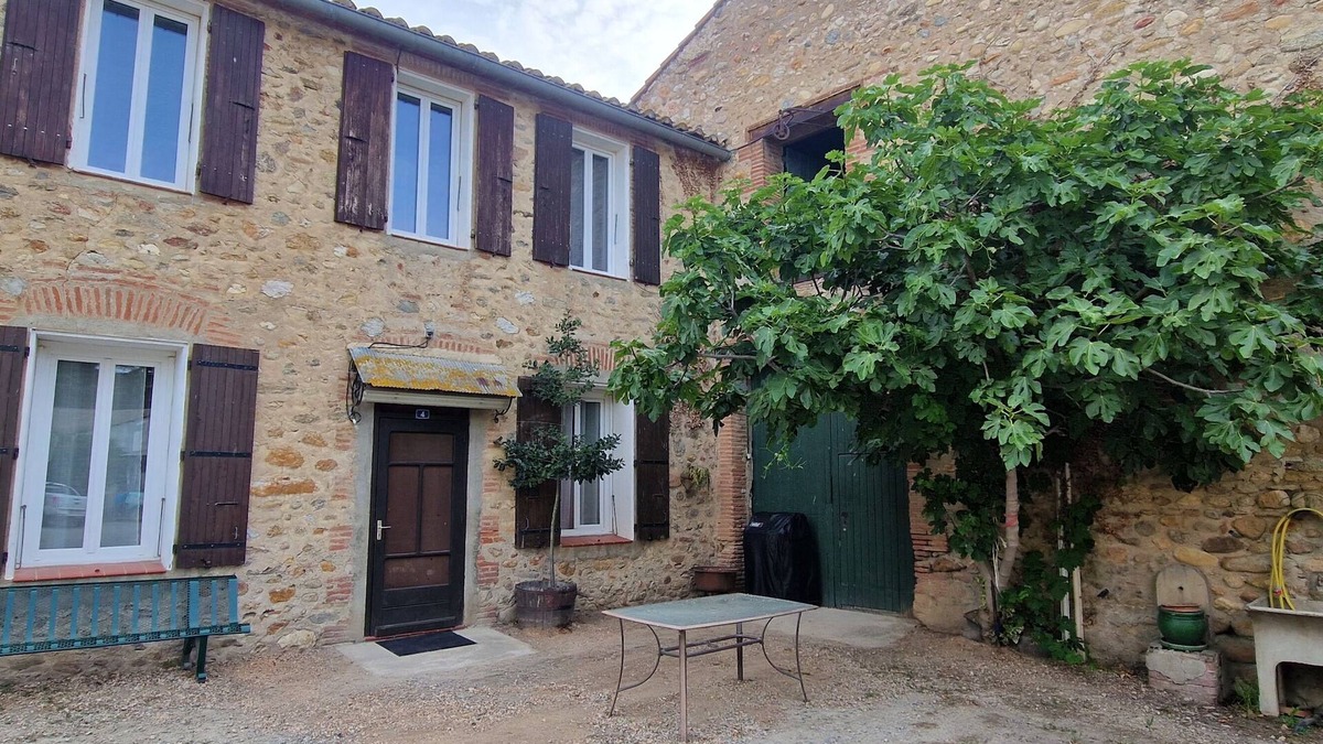 Brouilla House | Maison Brouilla