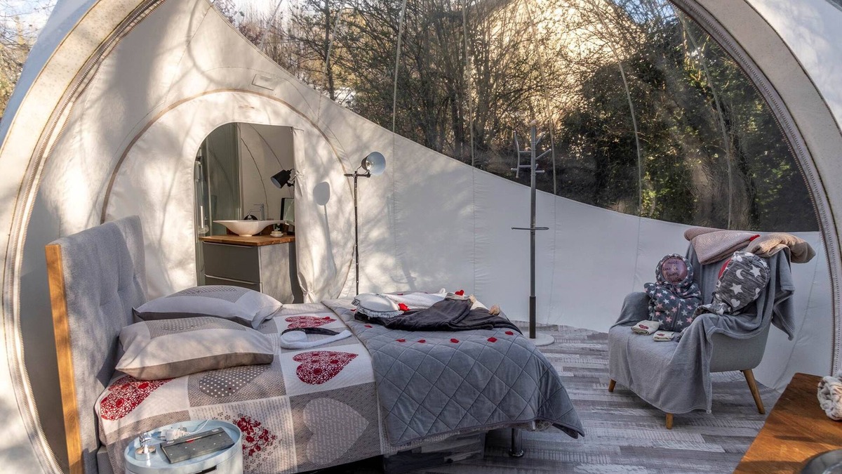 Lindry Apartment | Maison Bulle - Absolute peace and quiet