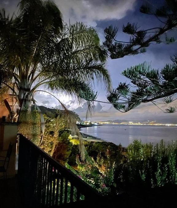 Mili San Pietro Bed & Breakfast | Maison Canopée