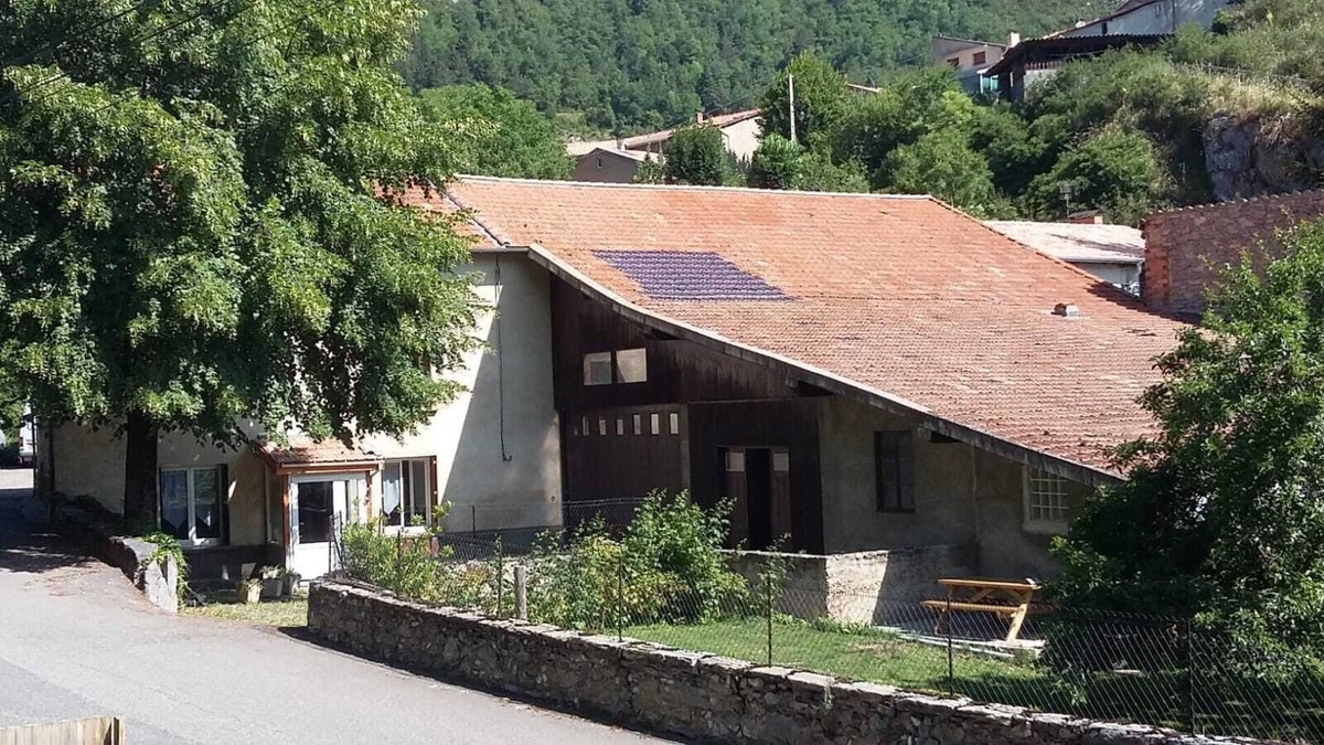 Belcaire House | Maison Chaleureuse Avec Jardin Clos