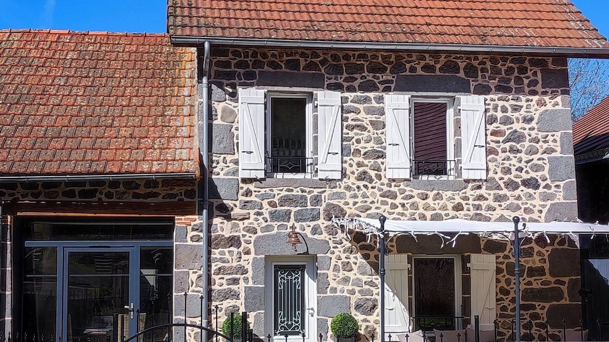 Bromont-Lamothe Cottage | Maison Charmante Avec Jardin Clos