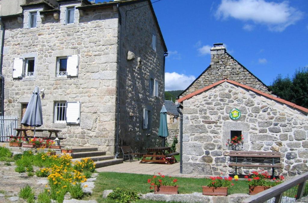 Le Malzieu-Forain House | Maison charmante Le Malzieu, jardin