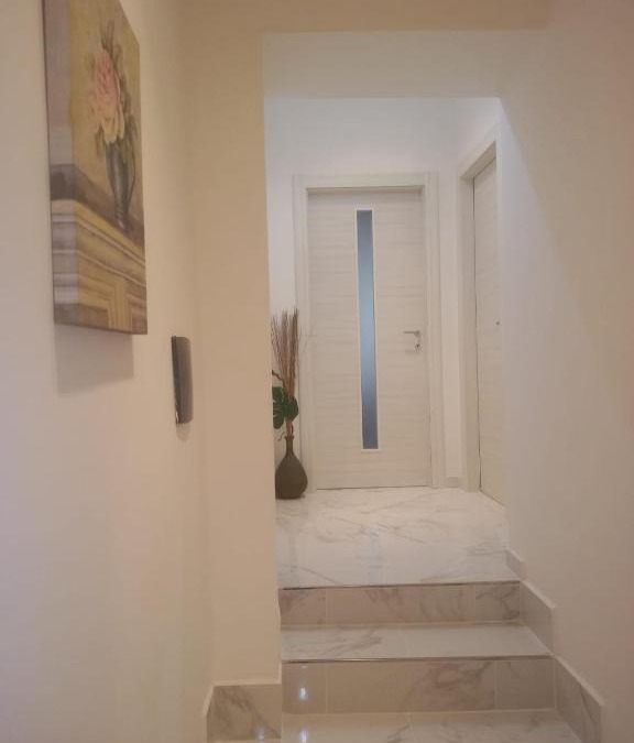 Pontecorvo Apartment | Maison Crowbridge