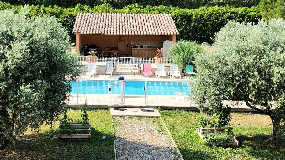 Brunet House | Maison D'été Avec Piscine au Coeur des Lavandes
