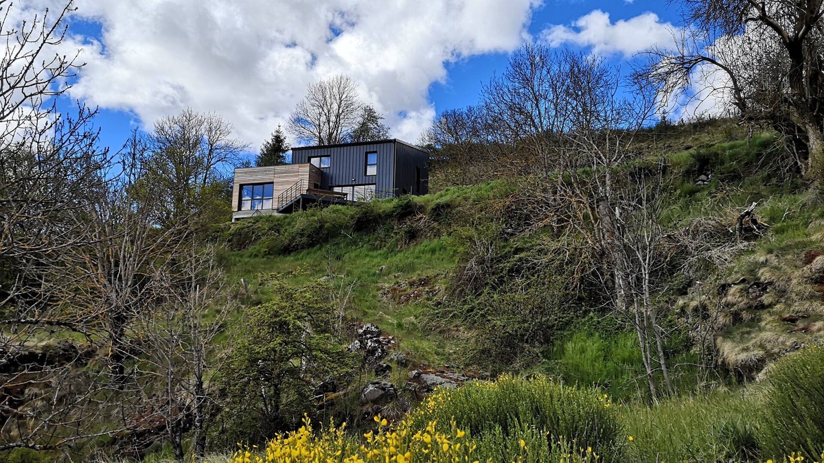 Arlempdes Villa | Maison D'architecte en Pleine Nature