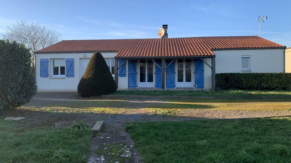 Sainte-Gemme-la-Plaine House | Maison de Campagne au Calme